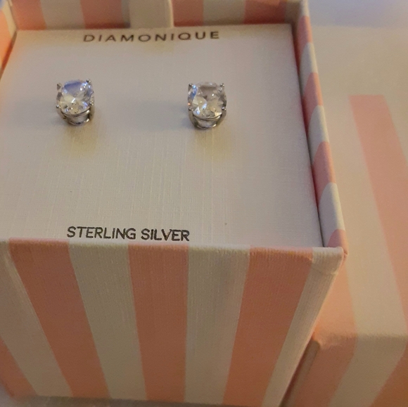 Diamonique Sterling Silver. Stud Earrings with Box - Picture 2 of 3